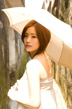 从后面抱着妈妈突然脸一红